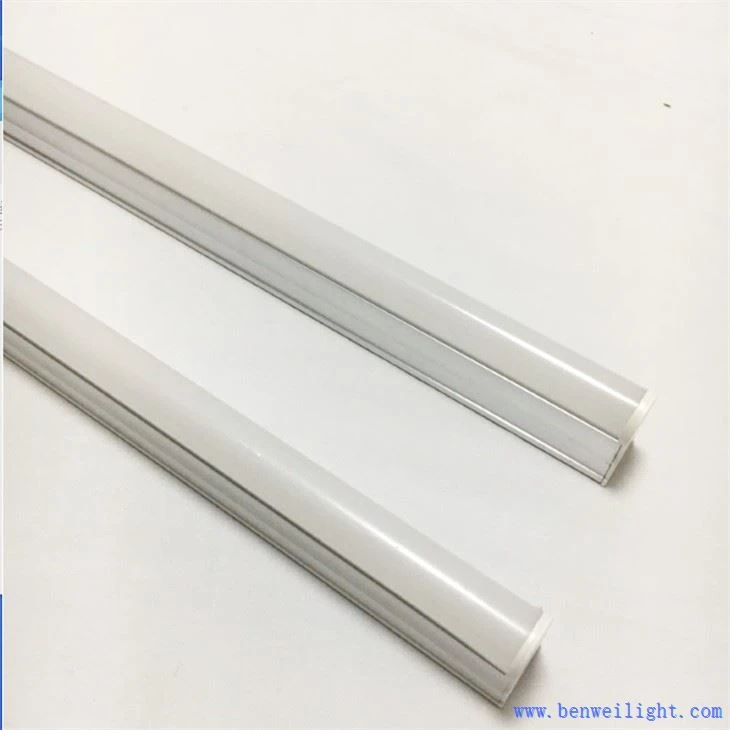 INTEGRATED t5 fluorescent led replacement
