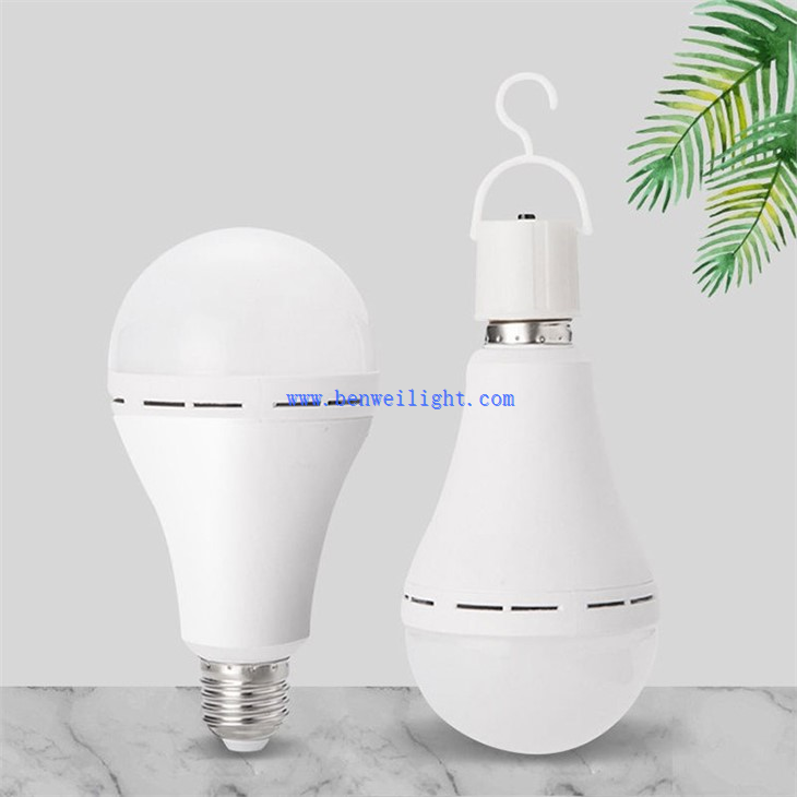 Επαναφορτιζόμενη λάμπα Led 9 Watt