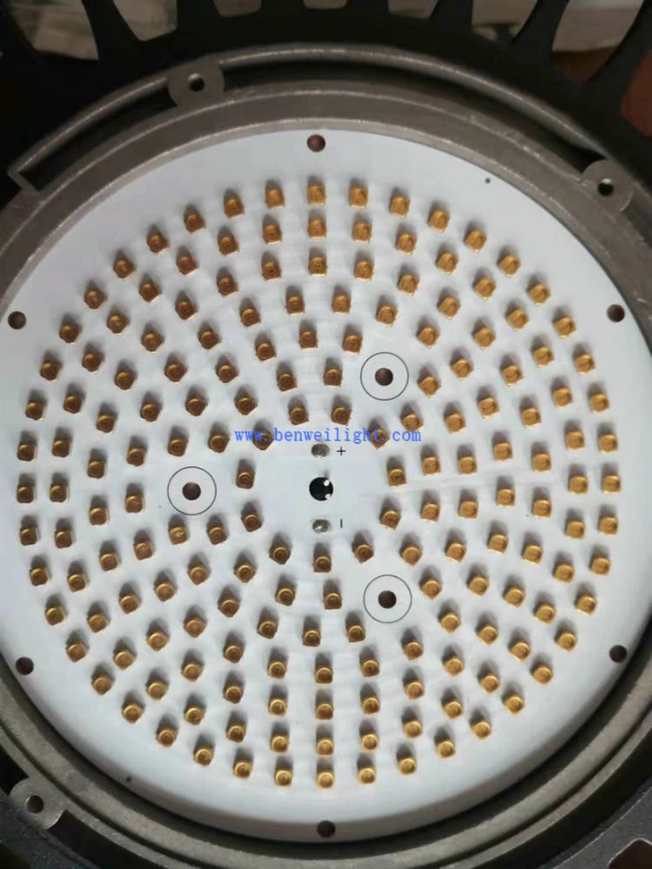 UV Plant Farm Greenhouse UFO High Bay Light 730nm